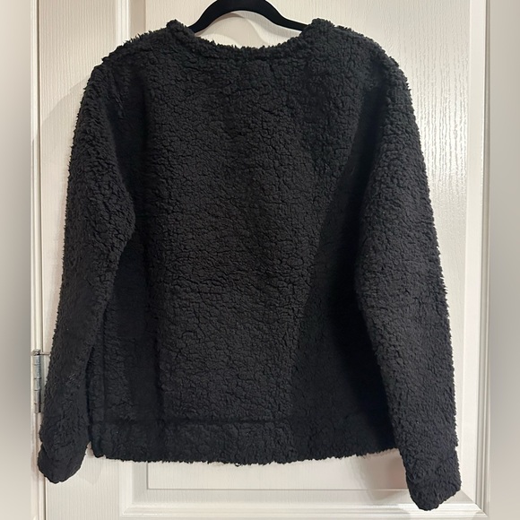 Festive Sweater - Picture 2 of 4